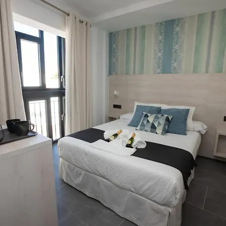 Nerja-centro-jacuzzi- Mirador De La Ermita- Adults Recommended 3*