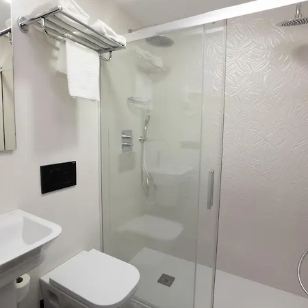 Nerja-centro-jacuzzi- Mirador De La Ermita- Adults Recommended