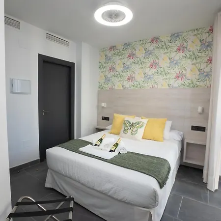 Nerja-centro-jacuzzi- Mirador De La Ermita- Adults Recommended Gæstehus Nerja