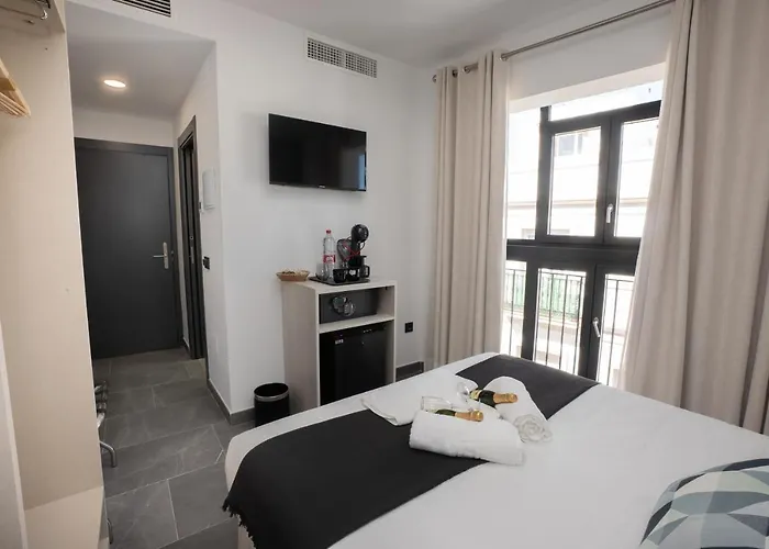 Gæstehus Nerja-centro-jacuzzi- Mirador De La Ermita- Adults Recommended Nerja