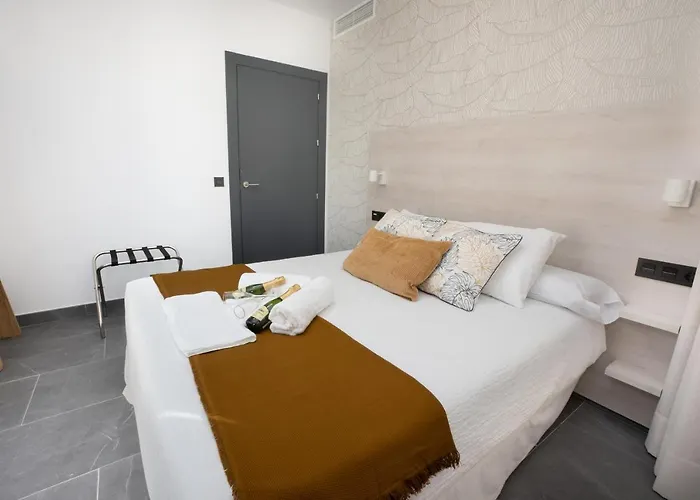 Nerja-centro-jacuzzi- Mirador De La Ermita- Adults Recommended 3* Nerja