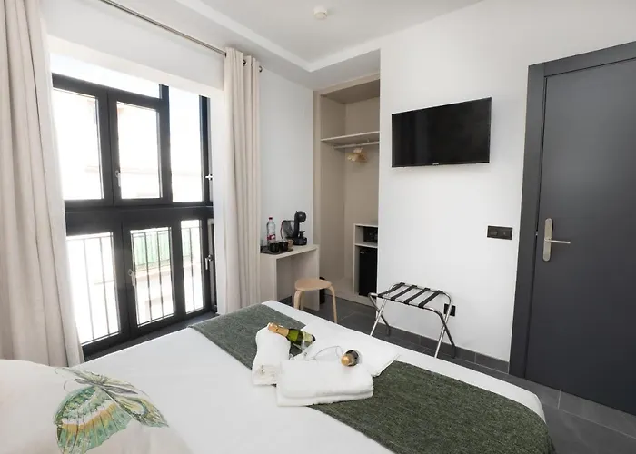 Nerja-centro-jacuzzi- Mirador De La Ermita- Adults Recommended