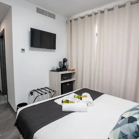 Nerja-centro-jacuzzi- Mirador De La Ermita- Adults Recommended Nerja