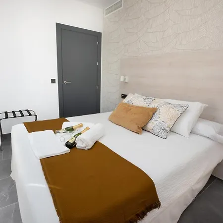 Nerja-centro-jacuzzi- Mirador De La Ermita- Adults Recommended 3* 内尔哈