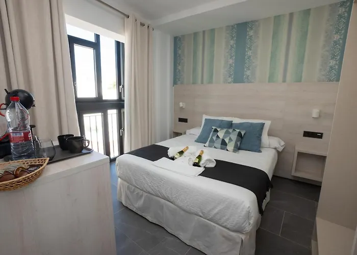 Nerja-centro-jacuzzi- Mirador De La Ermita- Adults Recommended 3*