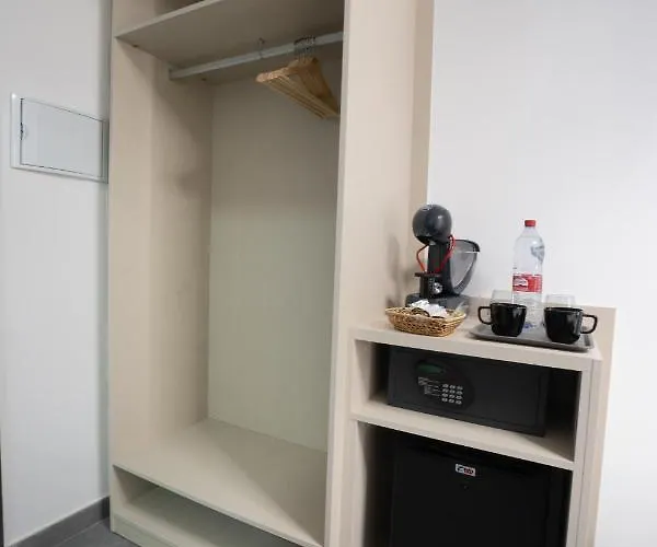 Pensión Nerja-centro-jacuzzi- Mirador De La Ermita- Adults Recommended Nerja