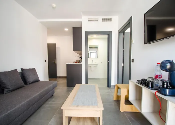 Nerja-centro-jacuzzi- Mirador De La Ermita- Adults Recommended