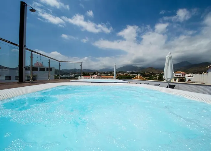 Nerja-centro-jacuzzi- Mirador De La Ermita- Adults Recommended