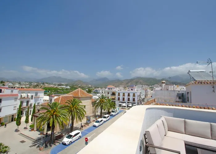Nerja-centro-jacuzzi- Mirador De La Ermita- Adults Recommended 3*