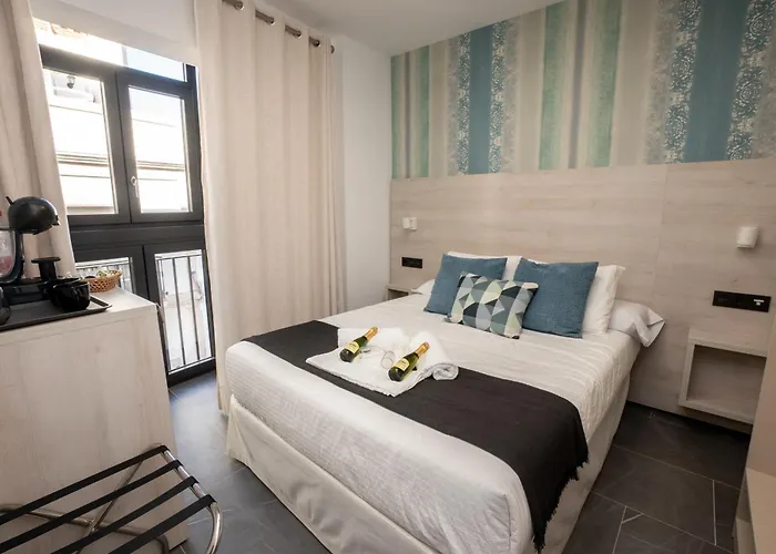 Nerja-centro-jacuzzi- Mirador De La Ermita- Adults Recommended 3*