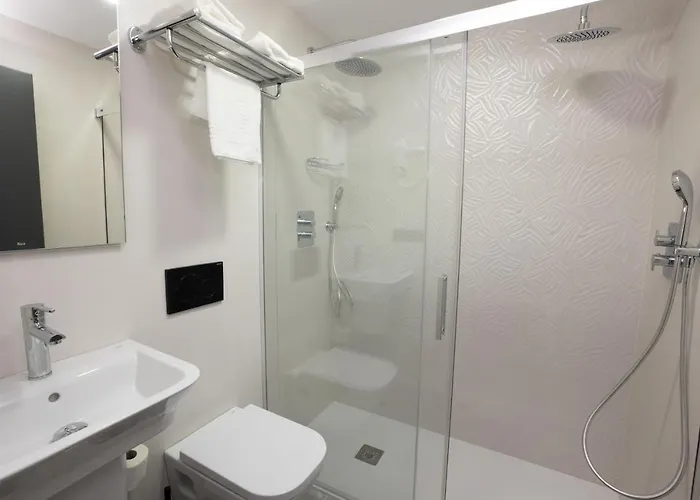 Nerja-centro-jacuzzi- Mirador De La Ermita- Adults Recommended