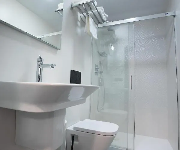 Nerja-centro-jacuzzi- Mirador De La Ermita- Adults Recommended