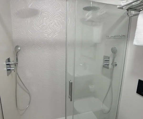 Nerja-centro-jacuzzi- Mirador De La Ermita- Adults Recommended