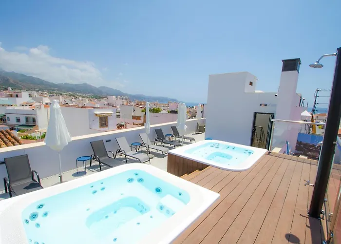 Nerja-centro-jacuzzi- Mirador De La Ermita- Adults Recommended Guest house