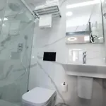 Nerja-centro-jacuzzi- Mirador De La Ermita- Adults Recommended Konukevi 3*