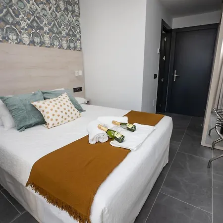 Pensión Nerja-centro-jacuzzi- Mirador De La Ermita- Adults Recommended Nerja