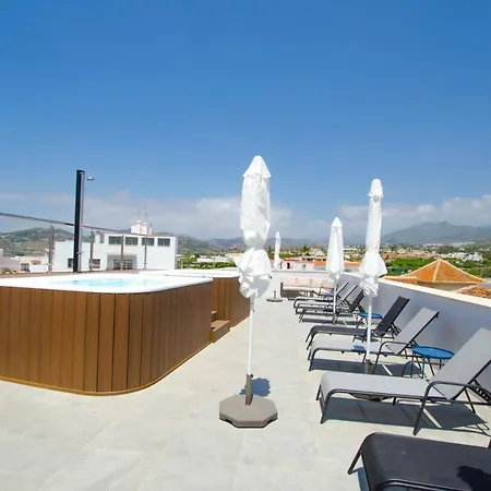 Nerja-centro-jacuzzi- Mirador De La Ermita- Adults Recommended Konukevi