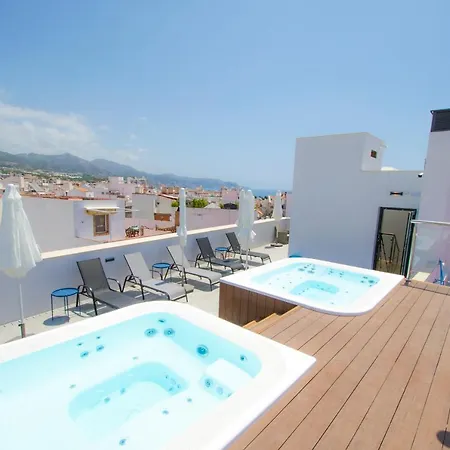 Nerja-centro-jacuzzi- Mirador De La Ermita- Adults Recommended Pensión
